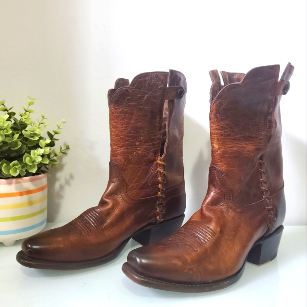 SONORA Cassidy brown cowhide western fashion leather cowboy boots. Size 8